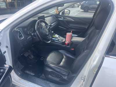 2018 Mazda CX-9, $14789. Photo 4