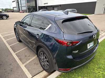 2018 Mazda CX-5, $20899. Photo 4