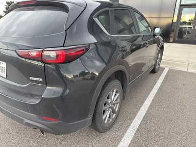 2022 Mazda CX-5, $25699. Photo 4