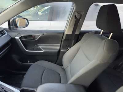 2021 Toyota RAV4, $23999. Photo 11