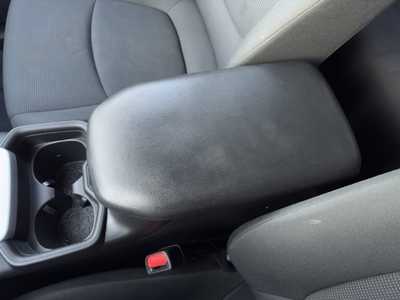 2021 Toyota RAV4, $23999. Photo 9