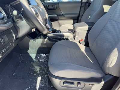 2022 Toyota Tacoma, $35299. Photo 4