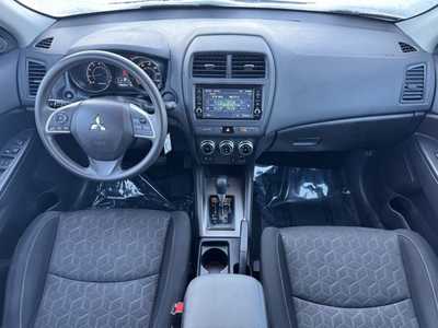 2020 Mitsubishi Outlander, $16599. Photo 7