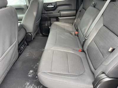 2021 Chevrolet 1500 Crew Cab, $26599. Photo 4