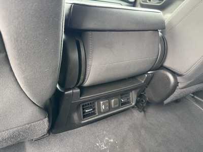 2021 Chevrolet 1500 Crew Cab, $26599. Photo 5