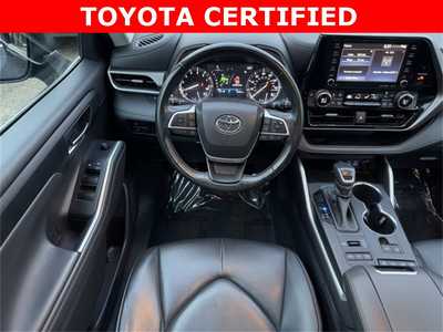 2022 Toyota Highlander, $35998. Photo 9