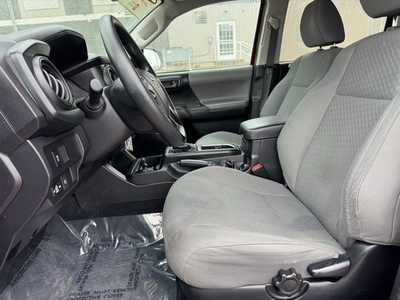 2022 Toyota Tacoma, $35499. Photo 4
