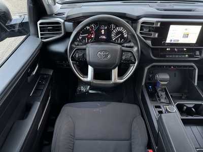 2022 Toyota Tundra Crew Cab, $42998. Photo 6