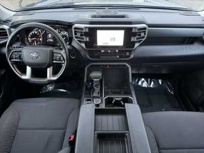 2022 Toyota Tundra Crew Cab, $42998. Photo 7
