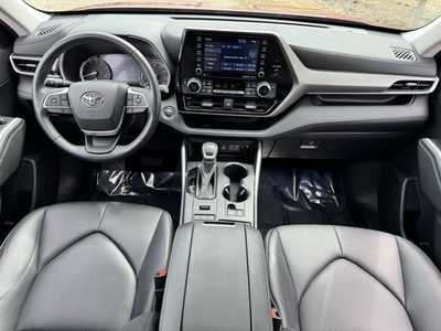2022 Toyota Highlander, $41499. Photo 10