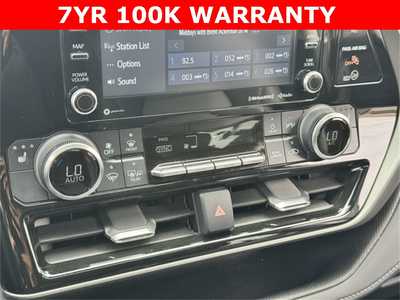 2022 Toyota Highlander, $41499. Photo 11
