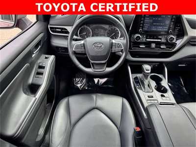 2022 Toyota Highlander, $41499. Photo 9