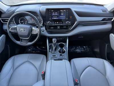 2022 Toyota Highlander, $39499. Photo 10