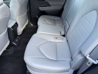 2022 Toyota Highlander, $39499. Photo 6