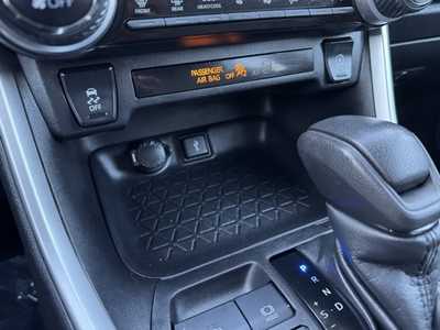2022 Toyota RAV4, $29499. Photo 10