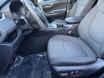 2022 Toyota RAV4, $29499. Photo 4