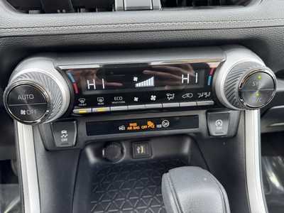 2023 Toyota RAV4, $30199. Photo 9