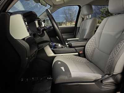2023 Toyota Tundra Crew Cab, $42499. Photo 4