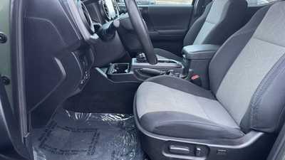 2022 Toyota Tacoma, $37799. Photo 4
