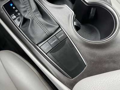 2022 Toyota Camry, $24998. Photo 11