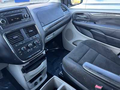 2016 Dodge Caravan, Grand, $8990. Photo 10