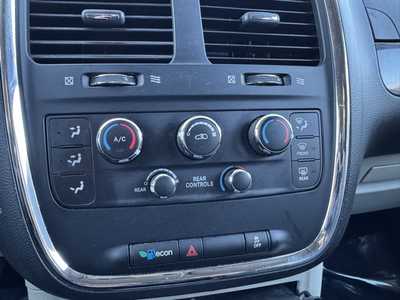 2016 Dodge Caravan, Grand, $8990. Photo 9