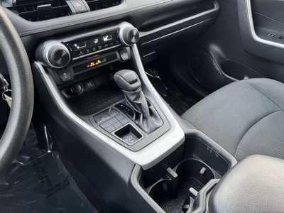 2023 Toyota RAV4, $28998. Photo 11