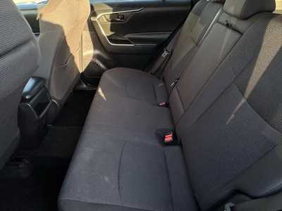 2021 Toyota RAV4, $28499. Photo 4