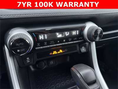 2023 Toyota RAV4, $30698. Photo 9