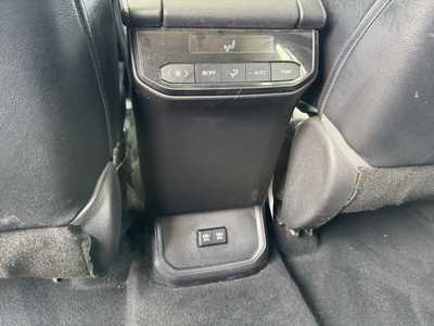 2021 Toyota Highlander, $36699. Photo 8
