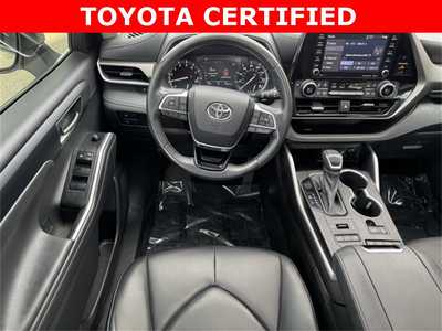 2021 Toyota Highlander, $36699. Photo 9