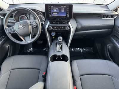 2022 Toyota Venza, $32499. Photo 8