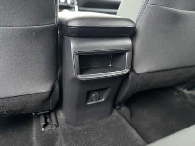 2021 Toyota RAV4, $26999. Photo 6