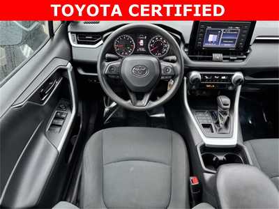 2021 Toyota RAV4, $26999. Photo 7