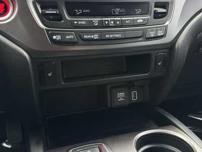 2021 Honda Passport, $29999. Photo 11