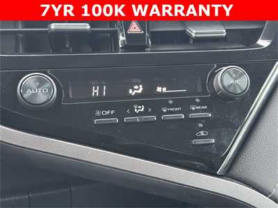 2021 Toyota Camry, $22999. Photo 8