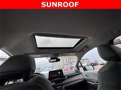 2022 Toyota Sienna, $47599. Photo 11