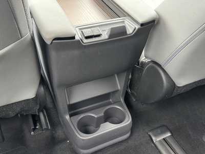 2022 Toyota Sienna, $47599. Photo 7
