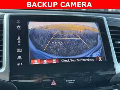 2017 Honda Pilot, $16190. Photo 3