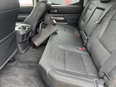 2022 Toyota Tundra Crew Cab, $46998. Photo 4