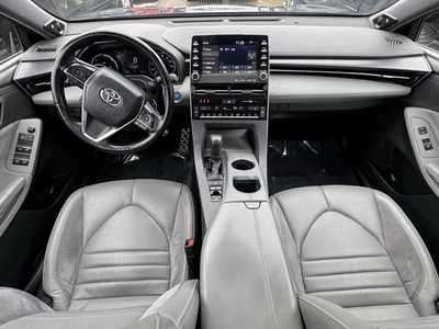 2019 Toyota Avalon, $17990. Photo 8