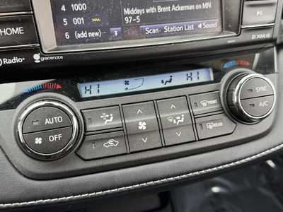 2017 Toyota RAV4, $23797. Photo 9
