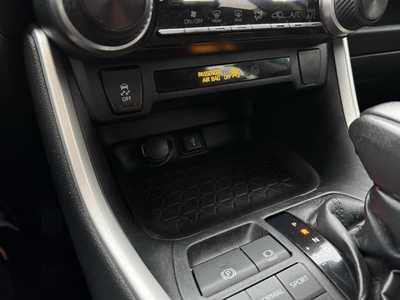 2020 Toyota RAV4, $23998. Photo 10