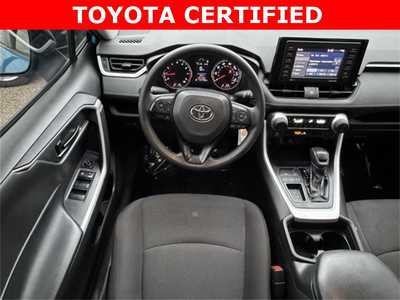 2020 Toyota RAV4, $23998. Photo 7