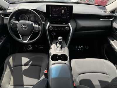 2022 Toyota Venza, $32498. Photo 8