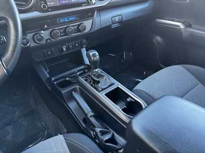 2022 Toyota Tacoma, $37998. Photo 11