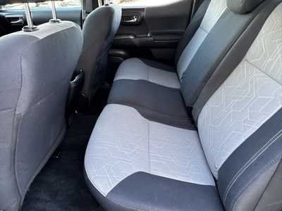 2022 Toyota Tacoma, $37998. Photo 5