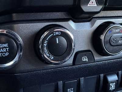 2022 Toyota Tacoma, $37998. Photo 9