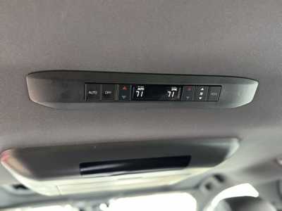 2022 Toyota Sienna, $44999. Photo 10