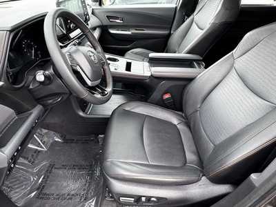 2022 Toyota Sienna, $44999. Photo 5